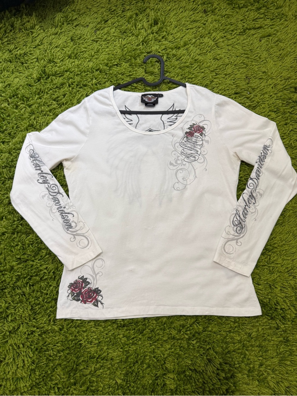 Harley-Davidson White Long-Sleeve Tee with Red Rose Accents